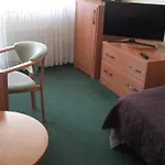 Ferienpark Osrodek Szkoleniowo - Wypoczynkowy Guzianka *