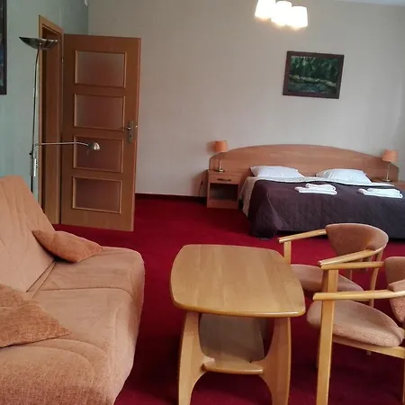 Kompleks wypoczynkowy Ośrodek Szkoleniowo - Wypoczynkowy Guzianka