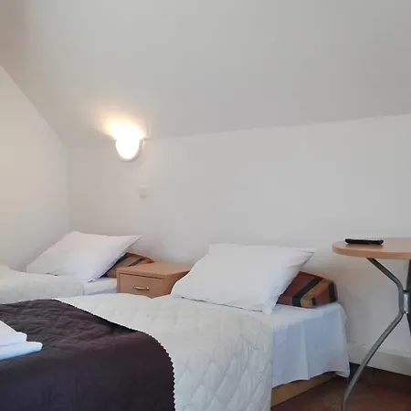 Osrodek Szkoleniowo - Wypoczynkowy Guzianka פארק נופש רוצ'יאנה-נידה