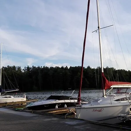 Osrodek Szkoleniowo - Wypoczynkowy Guzianka פארק נופש *