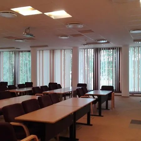 Ośrodek Szkoleniowo - Wypoczynkowy Guzianka Kompleks wypoczynkowy