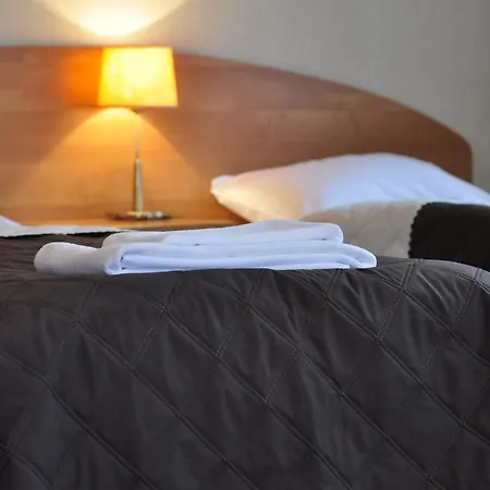 פארק נופש Osrodek Szkoleniowo - Wypoczynkowy Guzianka רוצ'יאנה-נידה