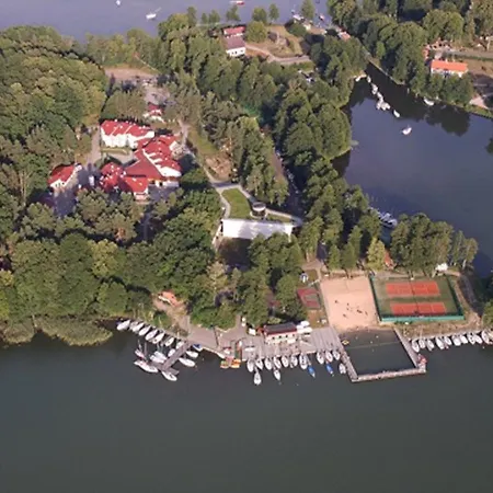 Osrodek Szkoleniowo - Wypoczynkowy Guzianka פארק נופש רוצ'יאנה-נידה