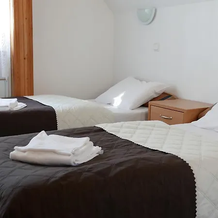 Osrodek Szkoleniowo - Wypoczynkowy Guzianka * רוצ'יאנה-נידה