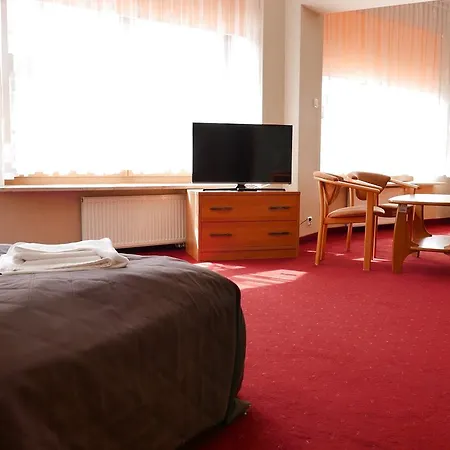 Osrodek Szkoleniowo - Wypoczynkowy Guzianka *